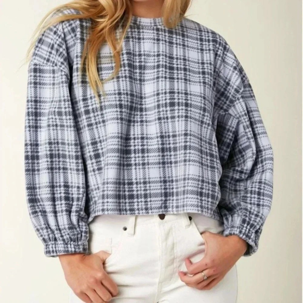 O'Neill Women's Gray White Plaid Zane Super Fleece Pullover Top. Size Large. NWT